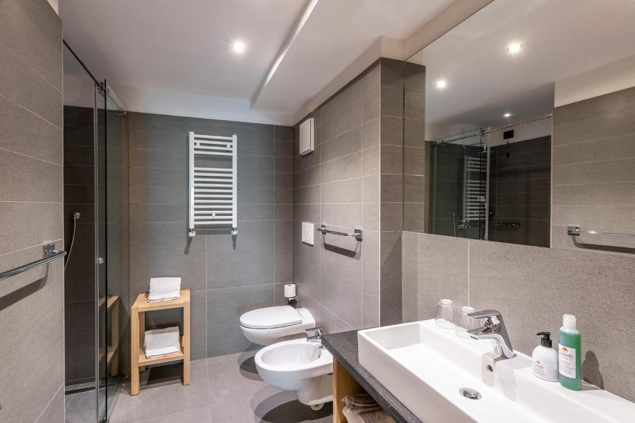Design & Suite Hotel Ciarnadoi Vigo di Fassa Exteriör bild