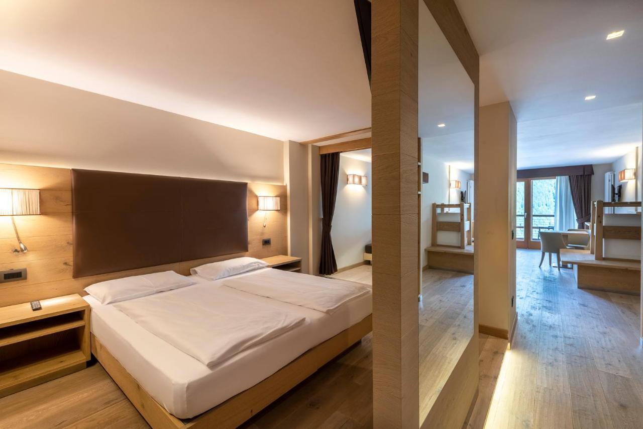 Design & Suite Hotel Ciarnadoi Vigo di Fassa Exteriör bild